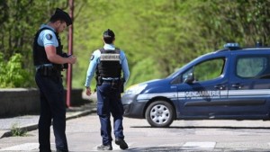 الشرطة الفرنسية تطلق النار على رجل طعن 4 أشخاص في مرسيليا