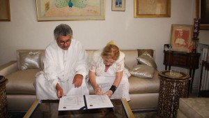 أسرة الشاذلي القليبي تهب مكتبة الفقيد إلى دار الكتب الوطنية