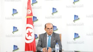 وزير التجهيز يوصي بمزيد تطوير بوابة الخدمات على الخطّ
