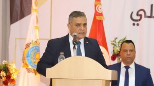 وزير الداخلية : التحديات الأمنية التي تواجهها بلادنا تفرض اليقظة الدائمة