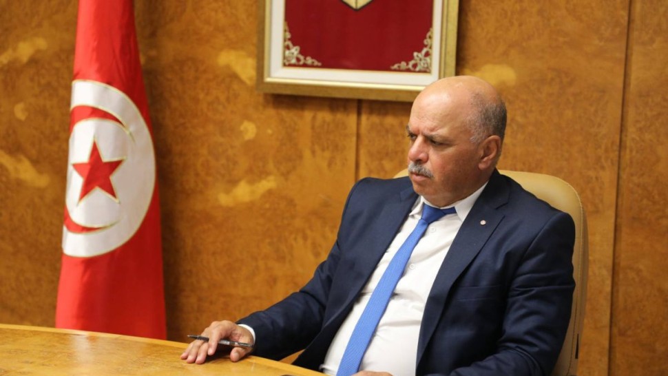 وزير النقل يوصي بتقسيم المواعيد لأصحاب الحاويات بميناء رادس حسب مدّة المكوث ونوعيّة البضائع