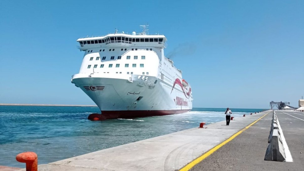 الميناء التجاري بجرجيس يختتم الموسم الصيفي بتأمينه آخر رحلة للقدوم والمغادرة