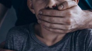 ابتدائية تونس: 5 سنوات سجنا لشيخ حاول اغتصاب طفل بحديقة الباساج