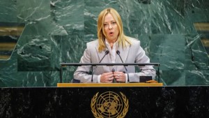 رئيسة وزراء إيطاليا تدعو أسطول الصمود الدولي إلى التوقف فورا