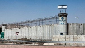 نقل اليه مختطفو أسطول الصمود ..ماذا نعرف عن سجن كسديعوت بالنقب ؟