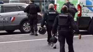 تفاصيل إطقتيلان و 5 جرحى في إطلاق نار بمدينة نيس الفرنسيةلاق نار بمدينة نيس الفرنسية