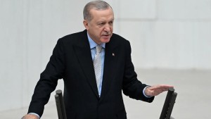 أردوغان : نقوم بنقل نشطاء من أسطول الصمود الى تركيا