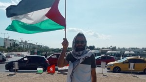 جيش الاحتلال يختطف المتطوّع التونسي في أسطول الحرية علي كنيس