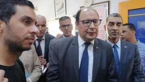 وزير تكنولوجيا الاتصال