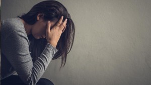 دراسة : النساء أكثر عرضة للإصابة بالاكتئاب من الرجال