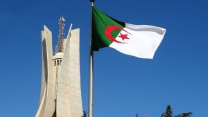 الجزائر : منع 159 شخصا من مغادرة البلاد بسبب الفساد