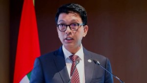 رئيس مدغشقر يعلن عن محاولة "لانتزاع السلطة بشكل غير قانوني"