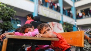 الأونروا: 300 ألف طالب بغزة يعودون للدراسة