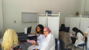 إقبال كثيف على عيادات مجانية لتقصي سرطان الثدي بمستشفى صالح عزيز