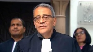 هيئة الدفاع: أحمد صواب يقرر عدم المثول أمام المحكمة في صورة تمسكها بإجراء المحاكمة عن بعد