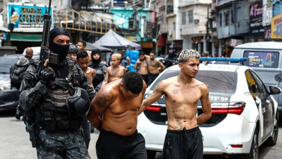 البرازيل :  عشرات القتلى في عملية لمكافحة المخدرات في ريو دي جانيرو