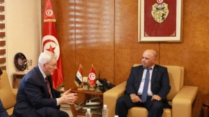 محادثات تونسية عراقية لتعزيز الربط الجوي بين البلدين