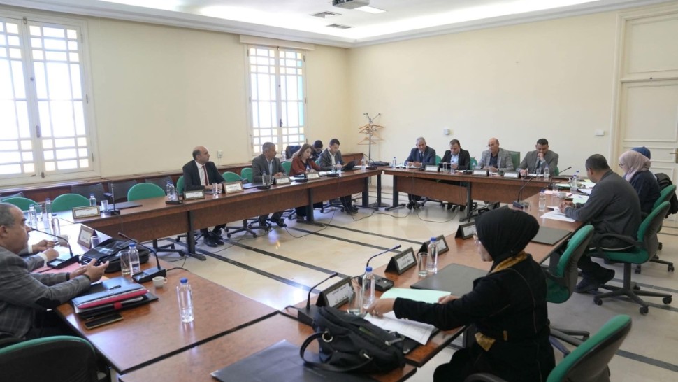 لجنة المالية تصادق على مشروعي قانونين يتعلقان بتعديل اتفاقيتي قرض لتمويل مشاريع صحية