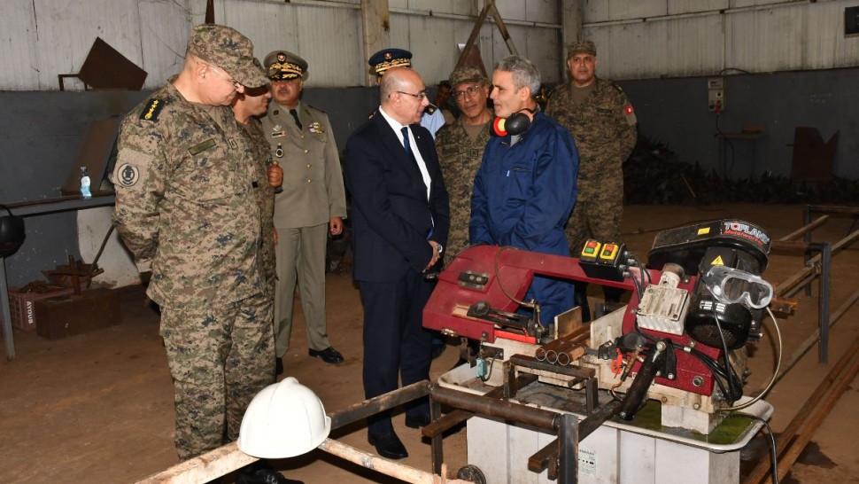 وزير الدفاع الوطني يتفقد الإدارة العامة للأشغال