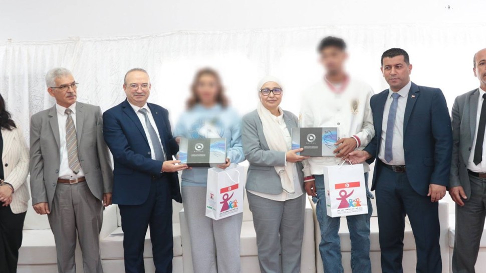 جندوبة: تسليم147 طفلا بمؤسسات الرعاية دفعة أولى من اللوحات الرقمية