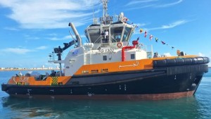 الميناء التجاري بجرجيس يتسلّم جرّارا بحريا يعمل بتقنيات متطوّرة