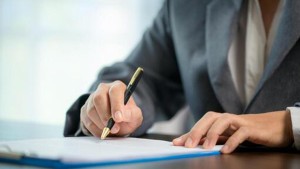 نحو إعداد دليل وطني للتّعاطي الإعلامي مع ظاهرة الانتحار