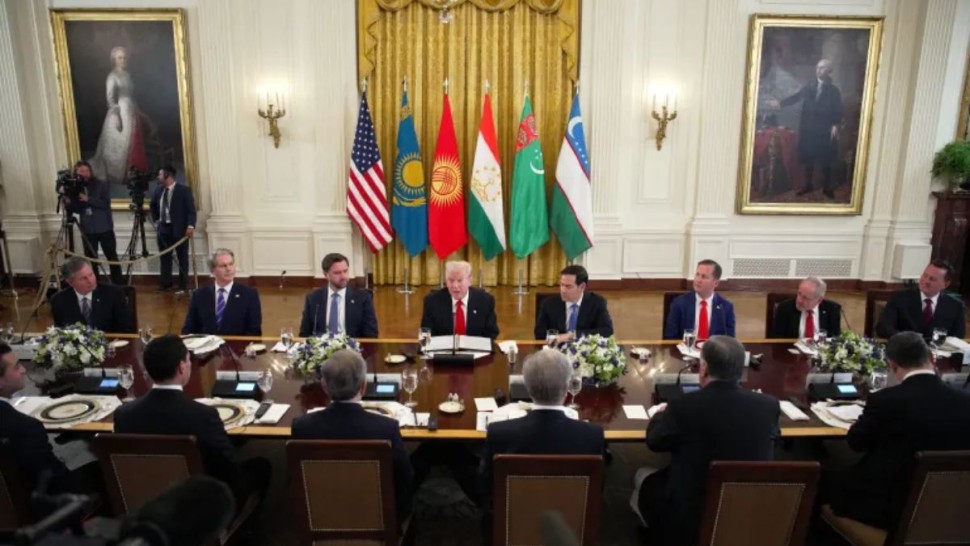 ترامب يعلن عن الدولة التي وافقت على التطبيع مع الاحتلال