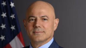 السفير الأمريكي الجديد يباشر مهامه في تونس