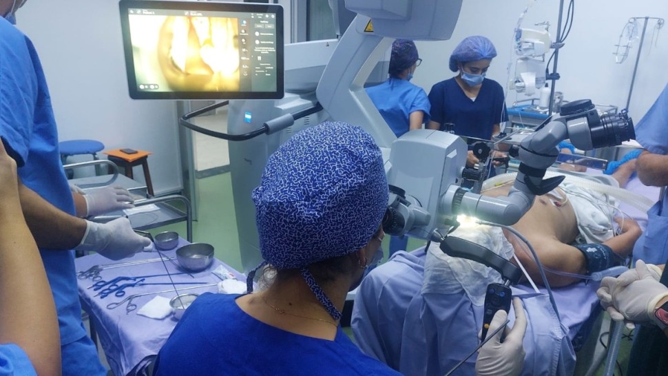 معهد صالح عزيز