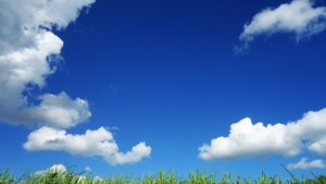 طقس اليوم: سحب قليلة وارتفاع طفيف في الحرارة