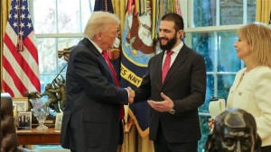 ترامب للشرع: كم عدد زوجاتك؟