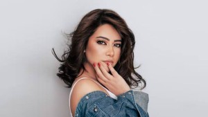 هل اعتزلت شيرين الغناء؟