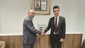 خلال لقائه الطبوبي: سفير الاتحاد الأوروبي يُثمّن دور اتحاد الشغل