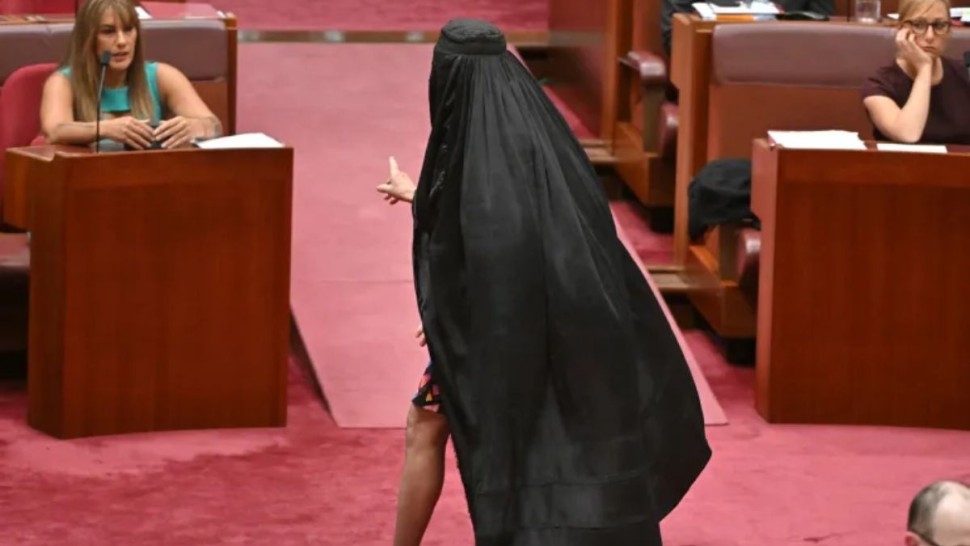 أستراليا: برلمانية تُثير جدلا بعد دخولها مجلس الشيوخ بالنقاب