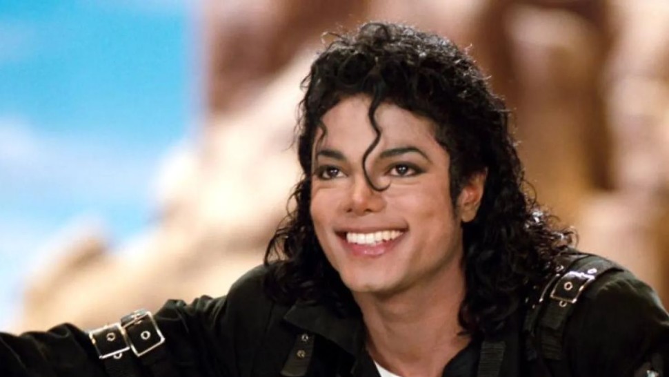 بعد 16 عاما.. تفاصيل صادمة في تقرير تشريح جثة مايكل جاكسون