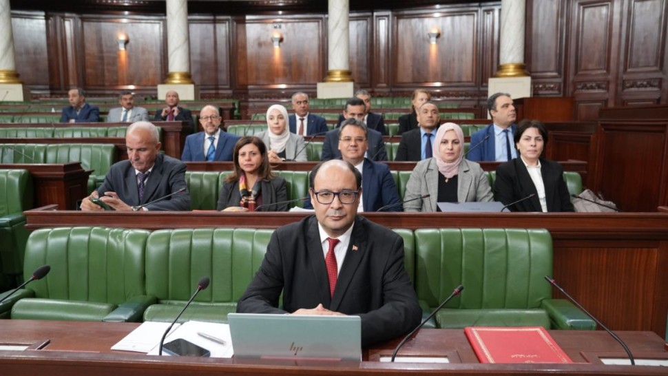 وزير تكنولوجيات الاتصال يوضح بخصوص البنك البريدي