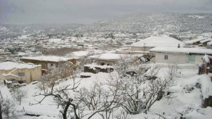 طقس اليوم: أمطار متفرقة بالشمال مع إمكانية تساقط الثلوج