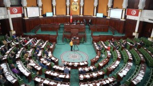 قانون المالية: المصادقة على الفصل 55 المتعلق بالامتياز الجبائي لتوريد السيارة