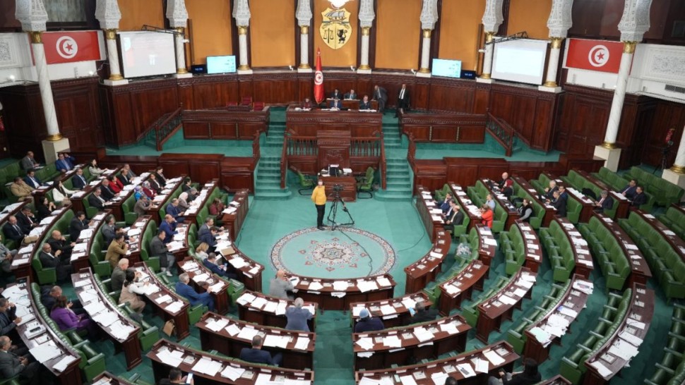 المصادقة على الفصل 57 المتعلق بانتداب أصحاب الشهادات العليا ممن طالت بطالتهم