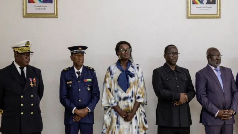 غينيا بيساو: تشكيل حكومة انتقالية بعد انقلاب أطاح برئيس البلاد