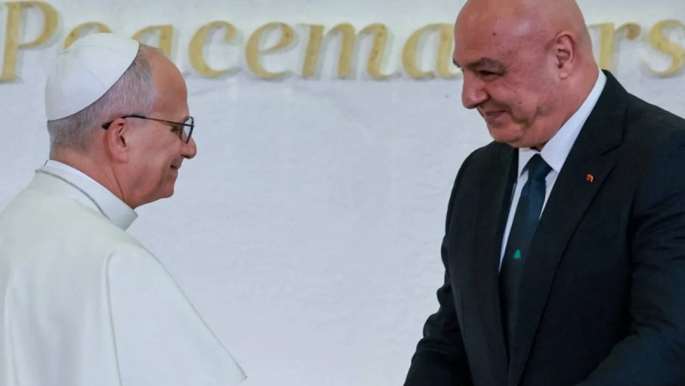 بابا الفاتيكان يدعو إلى السلام في لبنان