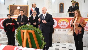 رئيس الجمهورية يشرف على موكب احياء الذكرى 73 لاغتيال فرحات حشاد