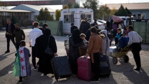 لاجؤون سوريون