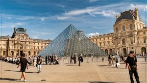 فرنسا: دعوات لإضراب في متحف اللوفر احتجاجا على تدهور أوضاعه
