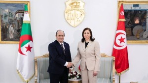 رئيسة الحكومة والوزير الأول الجزائري يدعمان التسوية السياسية الشاملة في ليبيا