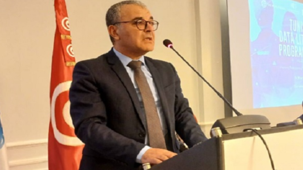 وزير الاقتصاد: قريبا حذف مجموعة من التراخيص