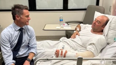 مليون دولار في 24 ساعة.. تبرعات تكافئ ''بطل شاطئ بوندي''