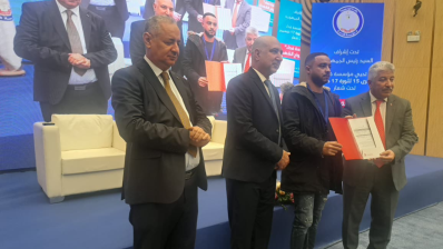 تمويل مشاريع لعائلات شهداء الثورة وجرحاها بمناسبة ذكرى الثورة