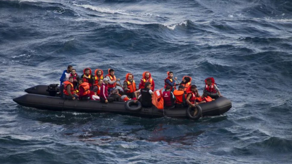 مصرع 14 مصريا في حادث غرق قارب هجرة قبالة اليونان