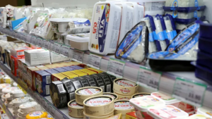 الصين تفرض رسوما جمركية على واردات منتجات الألبان الأوروبية